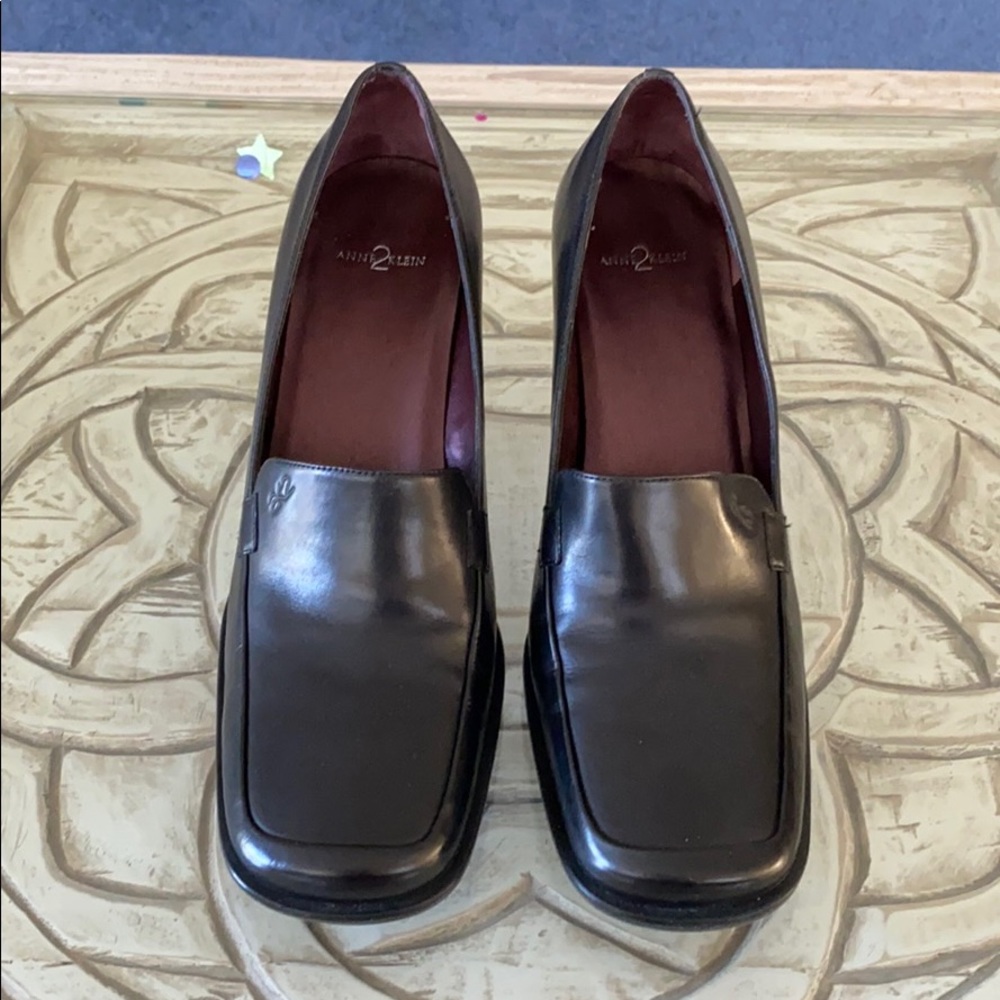 Womens Shoes